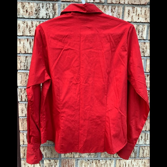 Mantles Woman Red shirt in Size 12 - Picture 4 of 4